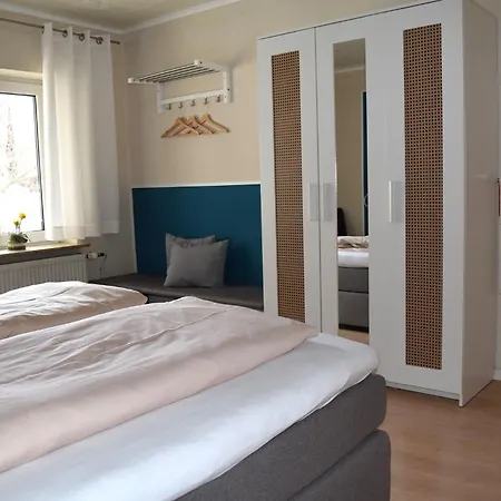 Auf Dem Dorf, Appartement *