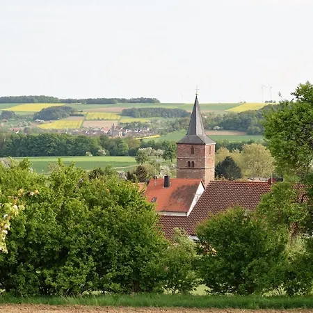 Auf Dem Dorf, 아파트 *