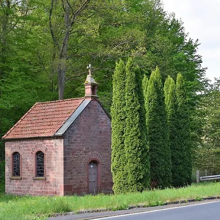 Auf Dem Dorf, 아파트 *